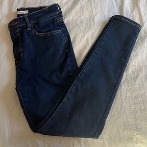 nwot Levi’s 720 high rise super skinny